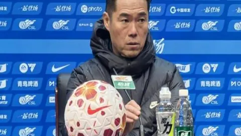 儿子网球征途7年终夺市运金牌，母爱扶持胜过教练指导！